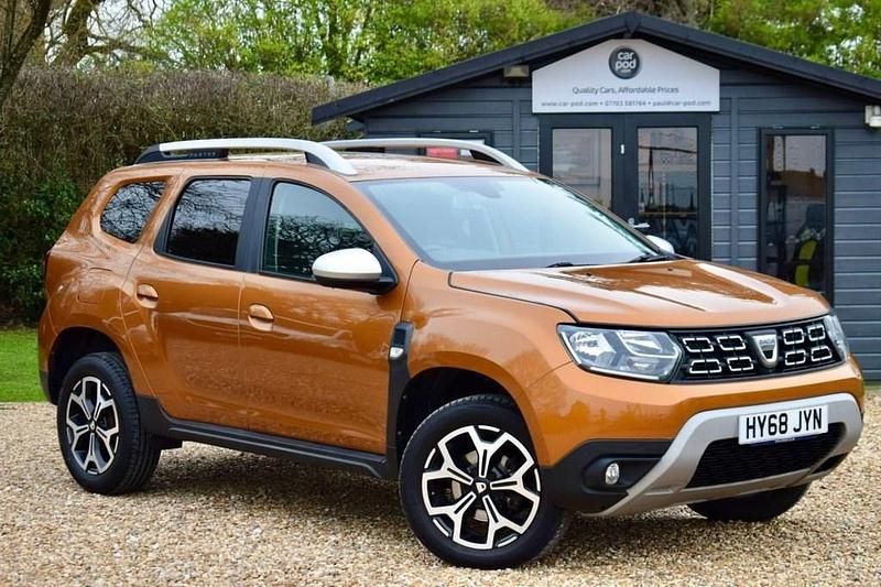 Used Dacia Duster Prestige 115 HP (84 kW) 2018 Orange SUV