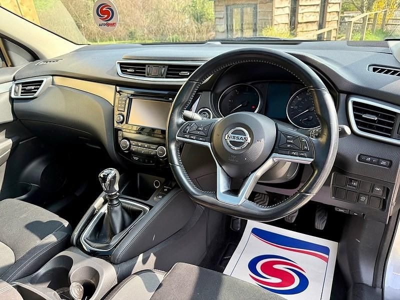 Used Nissan Qashqai N-Connecta 2018 Silver SUV