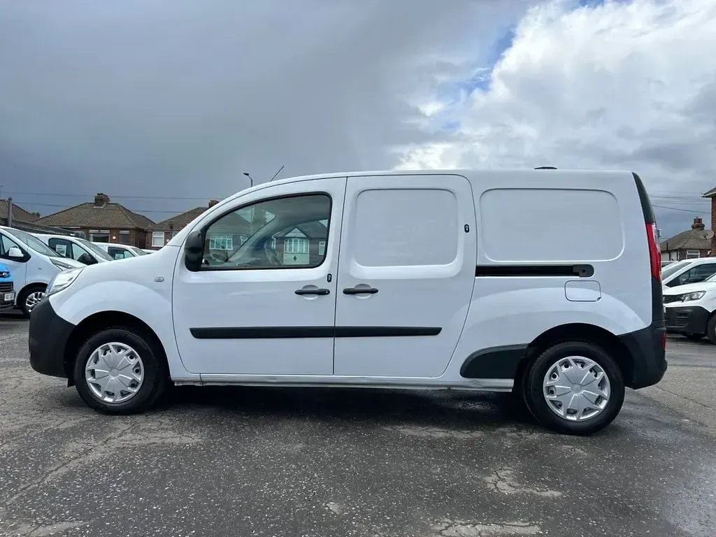 Begagnad Renault Kangoo Business 2019 Vit Minibuss