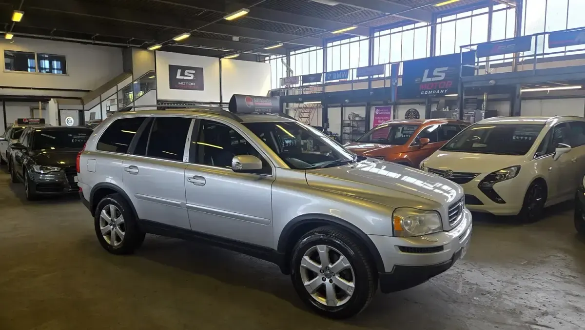 Used Volvo XC90 185 HP (136 kW) 2009 Silver SUV