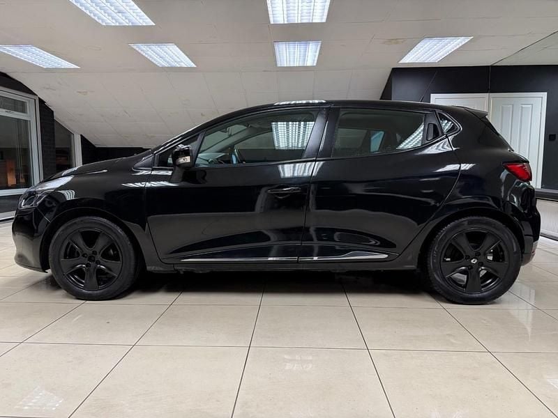 Used Renault Clio IV Dynamique 2015 Black Hatchback