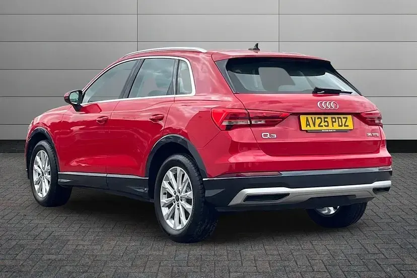 Used Audi Q3 Sport 150 HP (110 kW) 2025 Red SUV