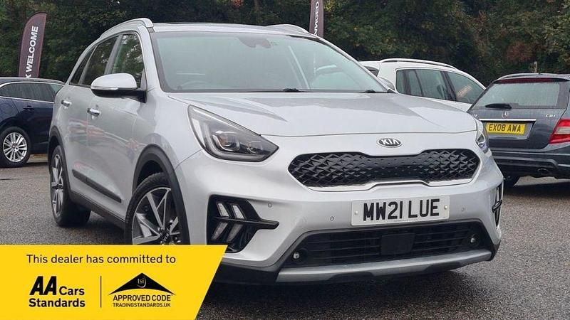 Used Kia Niro 139 HP (102 kW) 2021 Silver SUV
