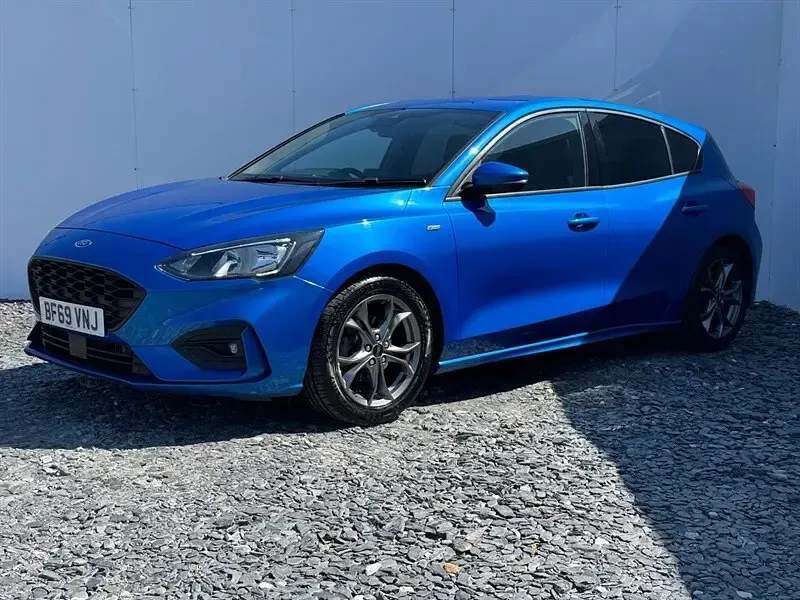 Used Ford Focus ST-Line 125 HP (91 kW) 2020 Blue Hatchback