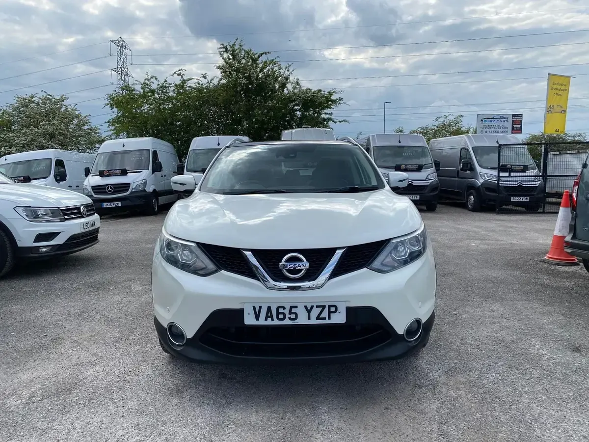 Begagnad Nissan Qashqai S 110 HK (80 kW) 2016 Vit SUV