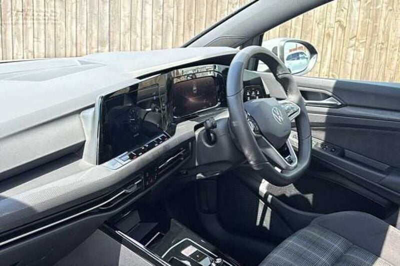 Image 2/4