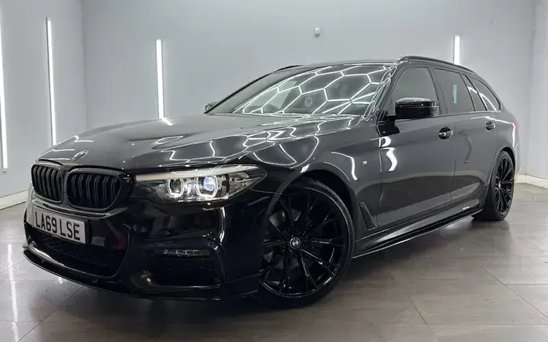 Used BMW 520 M Sport 190 HP (139 kW) 2019 Black Estate
