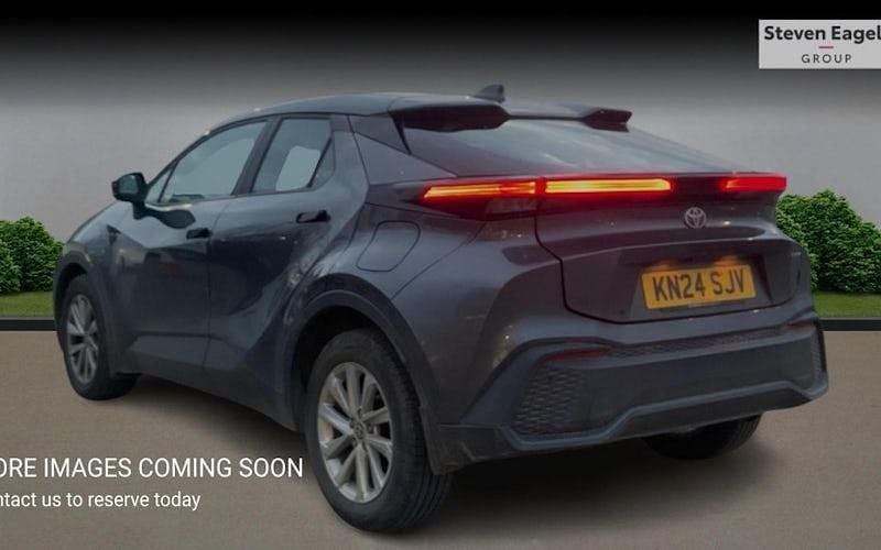 Used Toyota C-HR 140 HP (102 kW) 2026 SUV