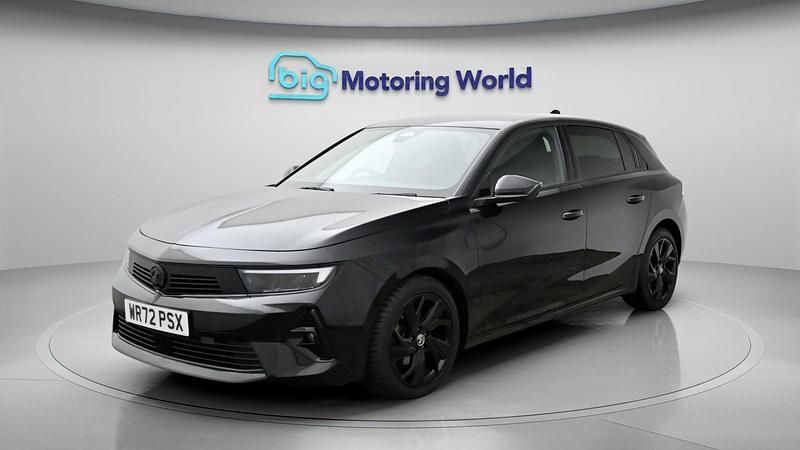 Used Vauxhall Astra GS Line 131 HP (96 kW) 2022 Black Hatchback