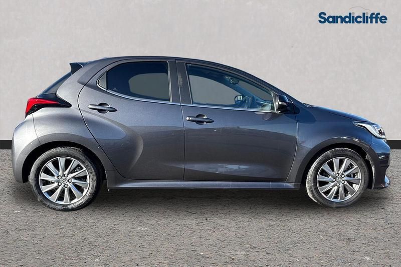 Usado Mazda 2 116 HP (85 kW) 2022 Cinzento Citadino