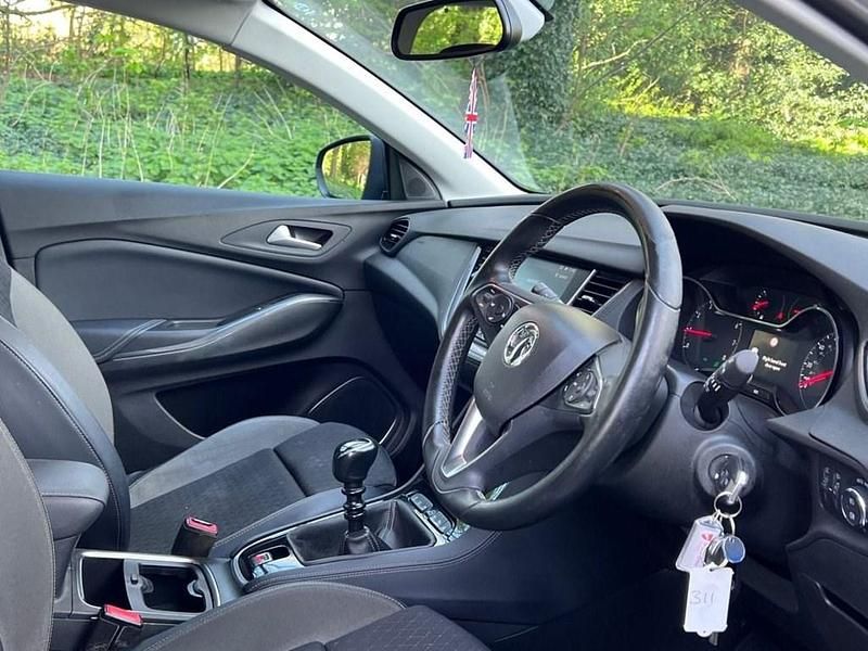 Used Vauxhall Grandland X Sport 130 HP (95 kW) 2019 Blue SUV