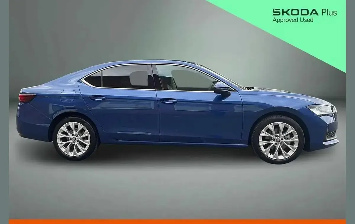 New Skoda Superb SE L 150 HP (110 kW) 2026 Cobalt blue metallic Hatchback