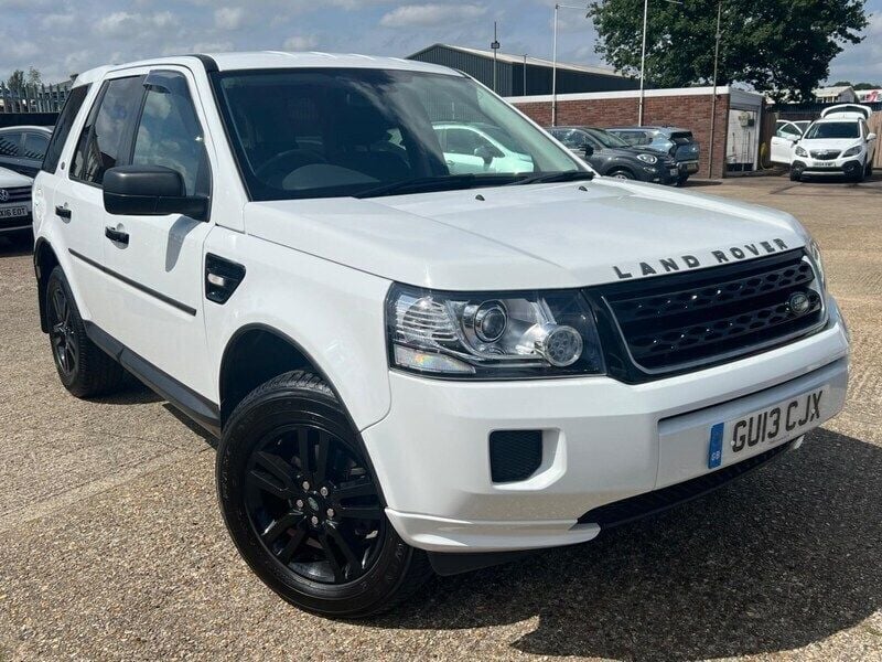 White Used 2013 Land Rover Freelander 2 S SUV | £9,991 (Good price) - Image 1/4