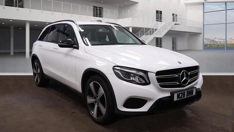 Used Mercedes GLC220 Urban 170 HP (125 kW) 2019 White SUV