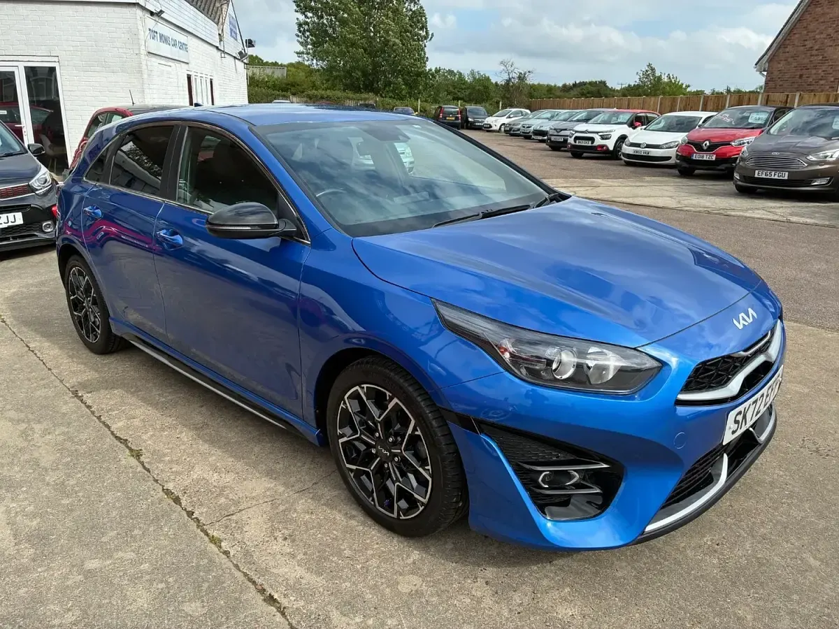 Used Kia Ceed GT-Line 158 HP (116 kW) 2022 Blue Hatchback