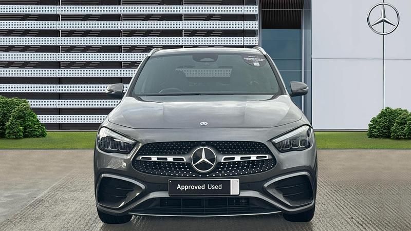 Used Mercedes GLA200 Executive 163 HP (119 kW) 2024 SUV