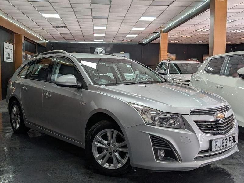 Silver Used 2013 Chevrolet Cruze LT Estate | £3,260 - Image 1/4