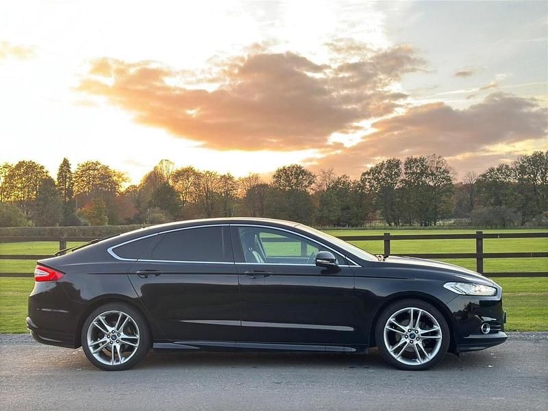 Used Ford Mondeo Titanium 2016 Black Hatchback