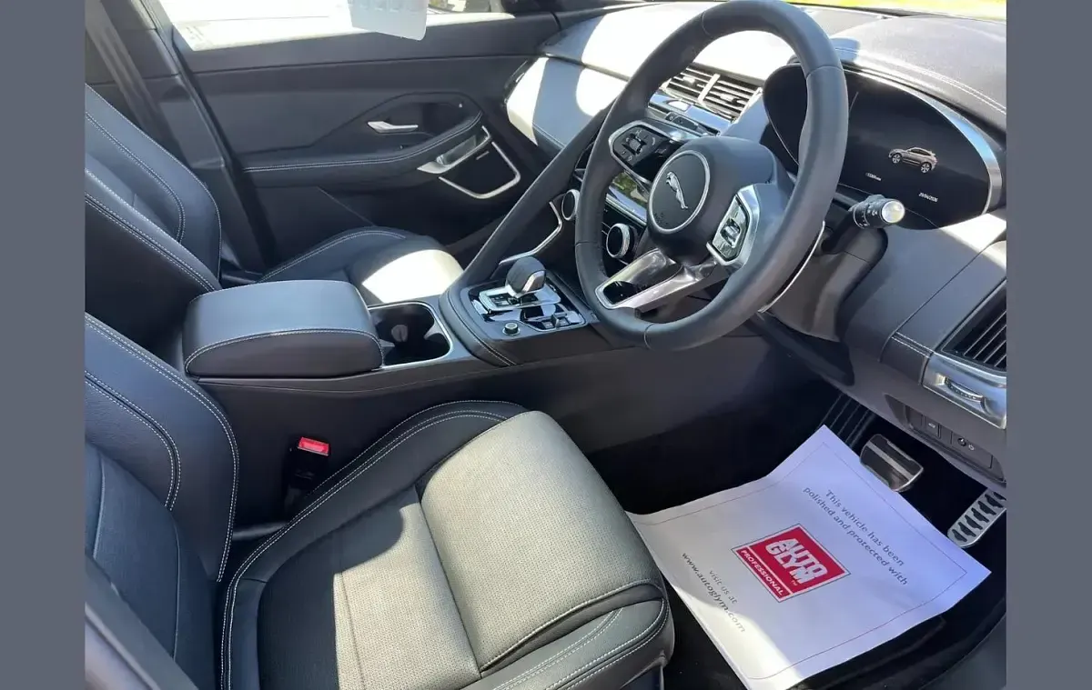 Used Jaguar E-Pace R-Dynamic 200 HP (147 kW) 2024 Black SUV