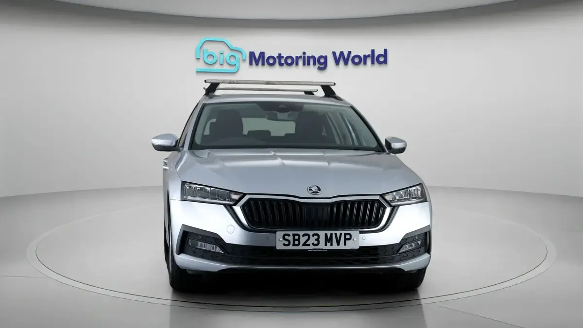 Used Skoda Octavia SE Technology 116 HP (85 kW) 2023 Silver Estate