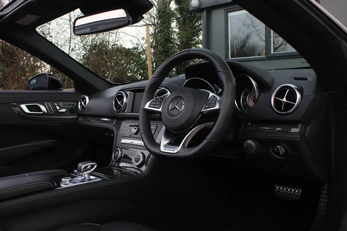 Used Mercedes SL63 AMG AMG 571 HP (419 kW) 2019 White Cabriolet