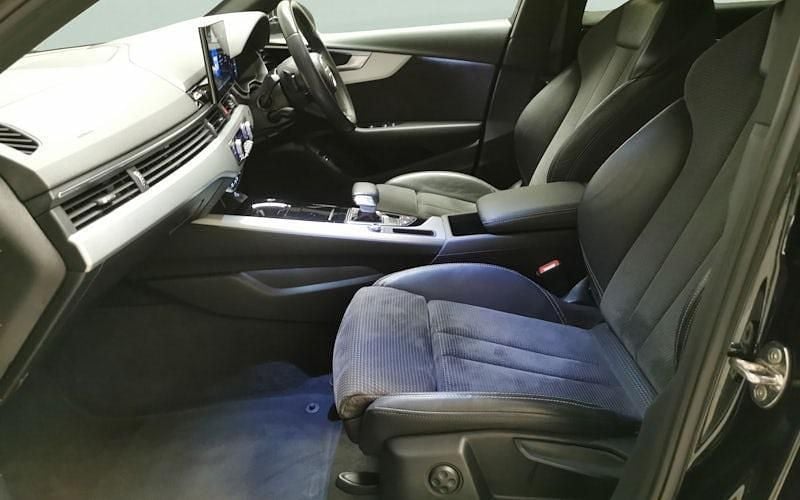 Used Audi A4 S-Line 163 HP (119 kW) 2025 Sedan