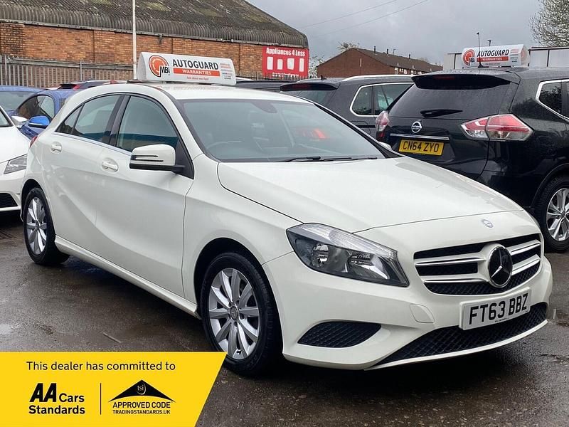 Used Mercedes A180 SE 2014 White Hatchback
