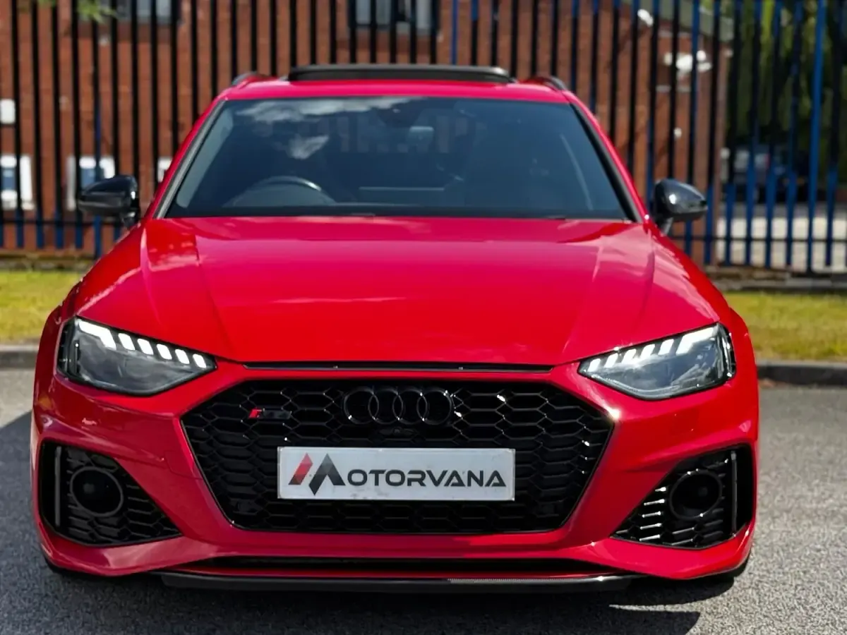 Used Audi RS4 Comfort 450 HP (330 kW) 2020 Red Estate