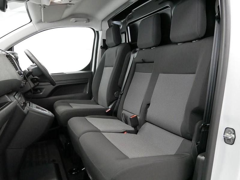 Used Citroën Dispatch 100 kW (136 HP) 2023 White MPV