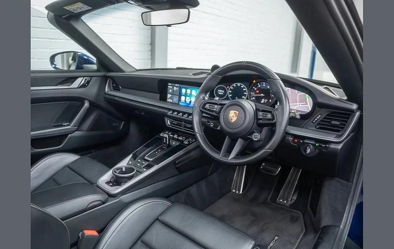 Used Porsche 911 379 HP (278 kW) 2020 Blue Cabriolet