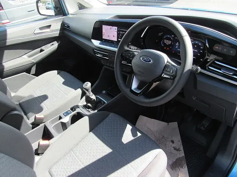 New Ford Transit Connect Limited 122 HP (89 kW) 2025 Blue MPV