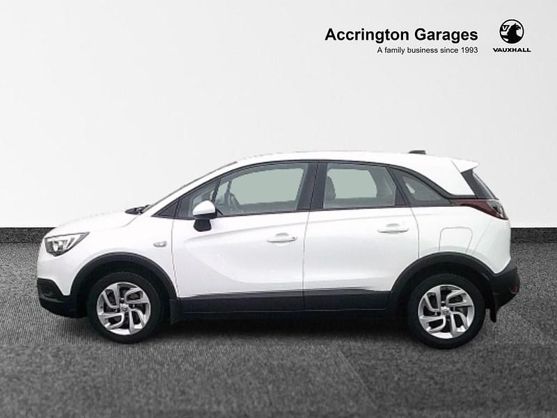 Used Vauxhall Crossland X S 2019 Summit white SUV
