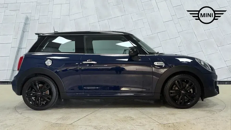 Used Mini Cooper S Sport 192 HP (141 kW) 2019 Blue Hatchback