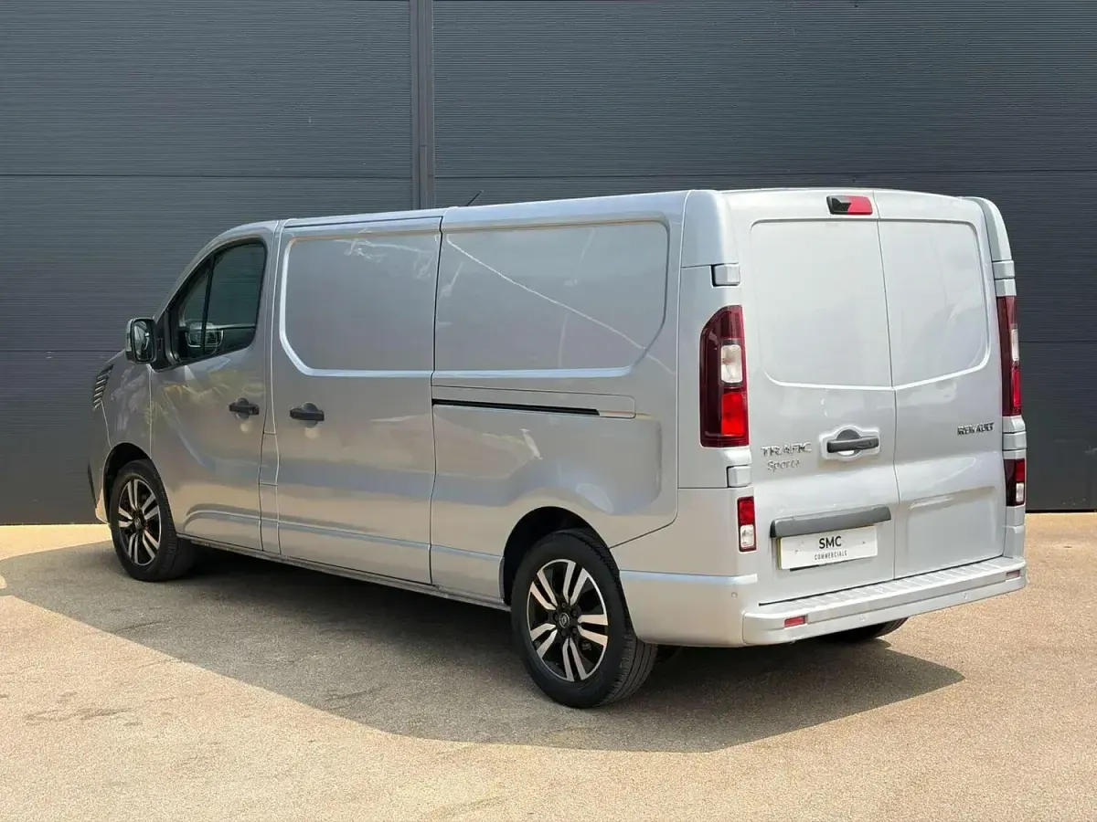 Used Renault Trafic 2022 Grey