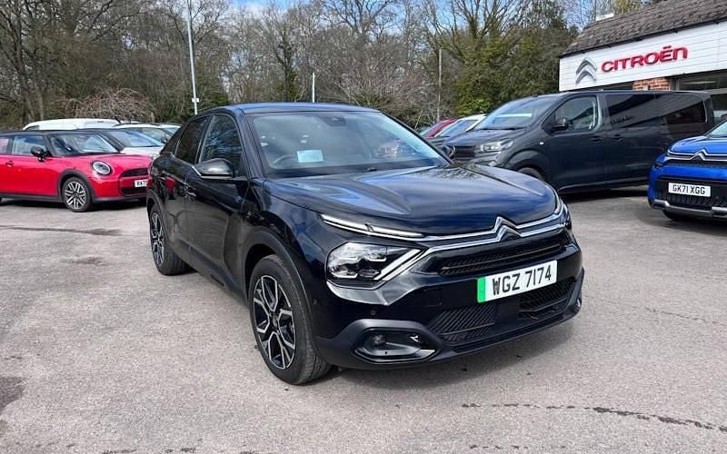 Used Citroën e-C4 Shine 100 kW (136 HP) 2022 Black Hatchback