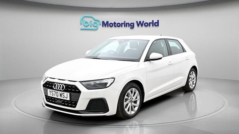 Used Audi A1 Sportback Sport 108 HP (79 kW) 2020 White Hatchback