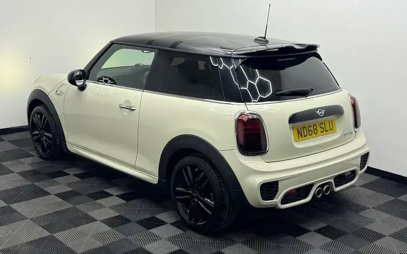Used Mini Cooper S Hatch 192 HP (141 kW) 2020 Hatchback