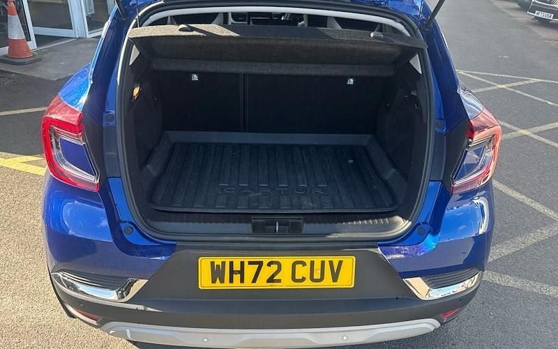 Used Renault Captur SE 91 HP (66 kW) 2022 Blue SUV