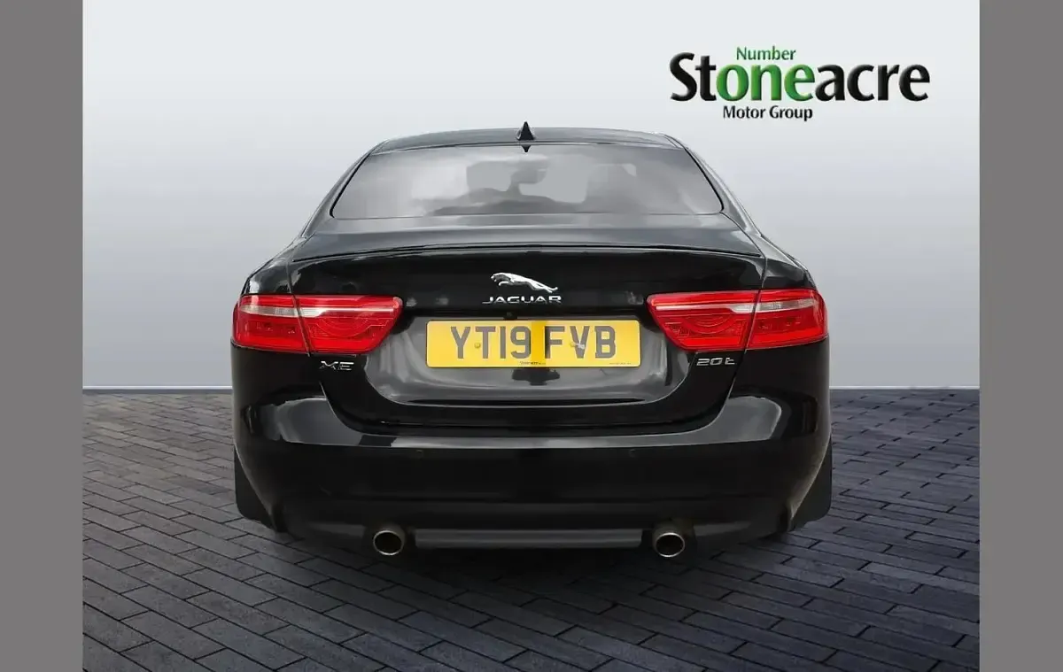 Used Jaguar XE Ingenium 200 HP (147 kW) 2019 Black Sedan