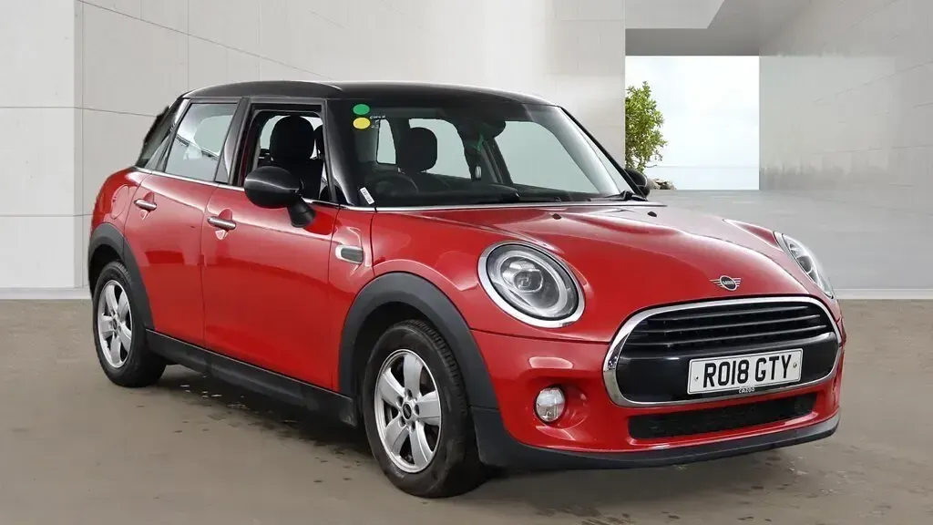 Used Mini Cooper Hatch 2018 Red Hatchback