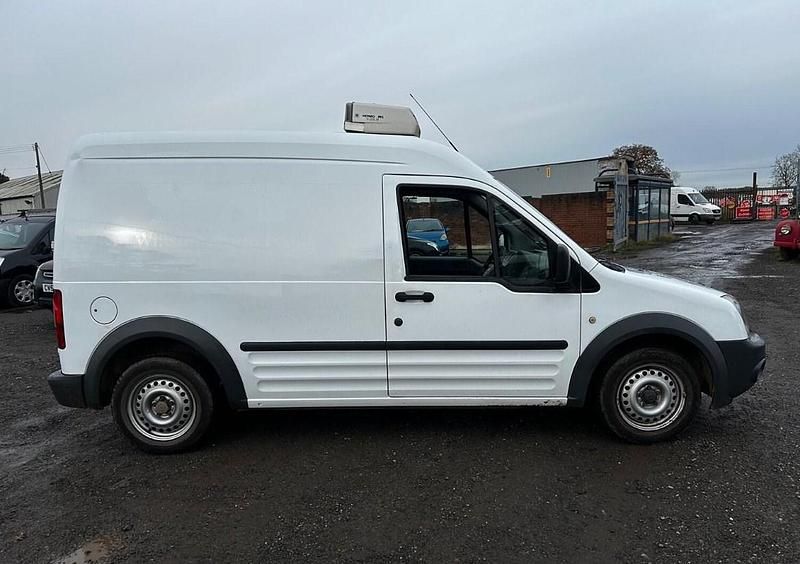Used Ford Transit Connect 2010 White MPV