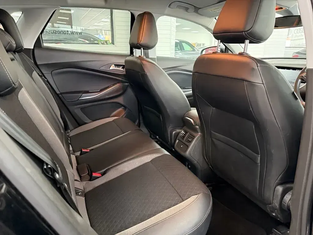 Used Vauxhall Grandland X S 130 HP (95 kW) 2020 Black SUV