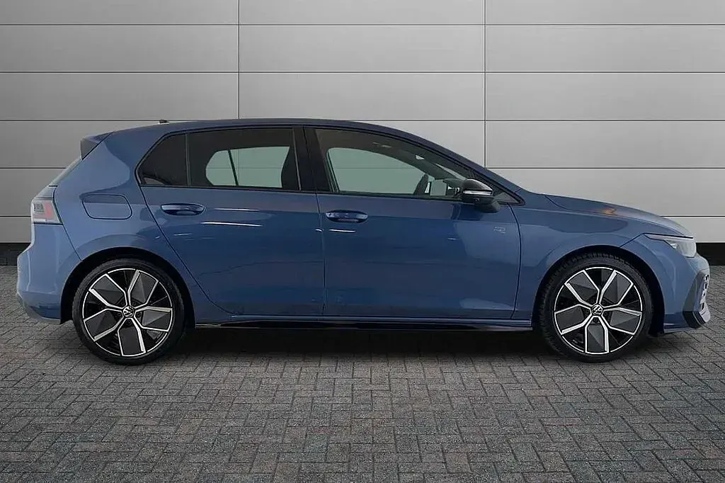 Used VW Golf VIII Black Edition 150 HP (110 kW) 2026 Anemone blue Hatchback
