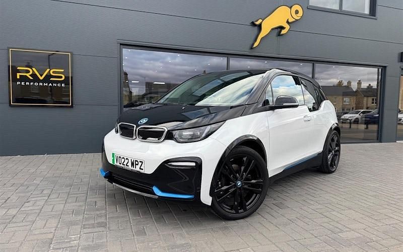 White Used 2022 BMW i3 Comfort Edition Hatchback | £16,995 (Fair price) - Image 1/4