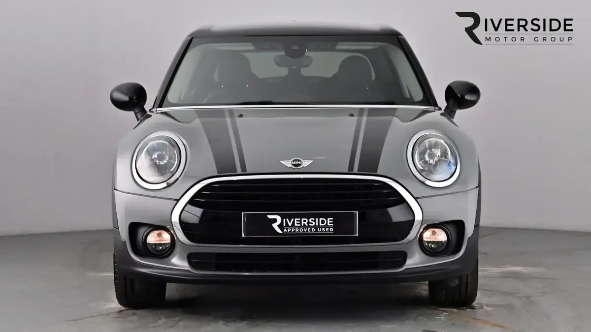 Usado Mini Cooper Clubman 136 CV (100 kW) 2017 Gris Familiar