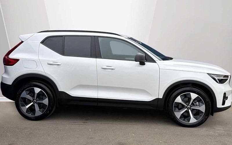 Used Volvo XC40 Plus 197 HP (144 kW) 2025 SUV