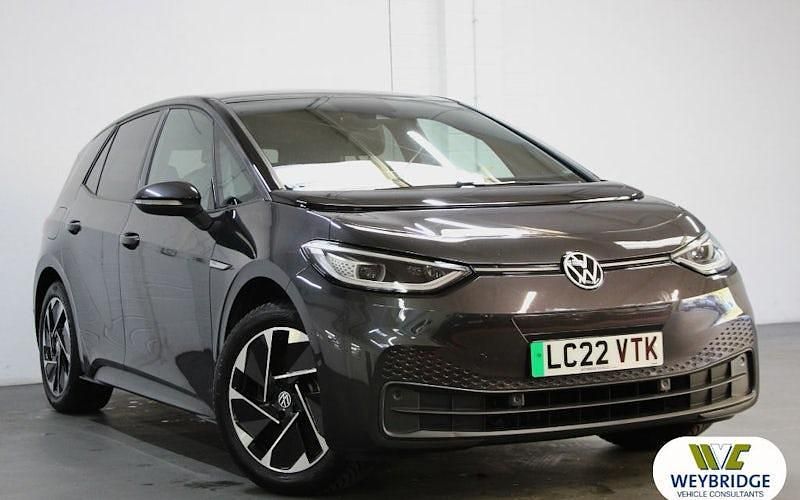 Grey Used 2022 VW ID.3 Pro Performance Hatchback | £15,795 (A bit pricey) - Image 1/4