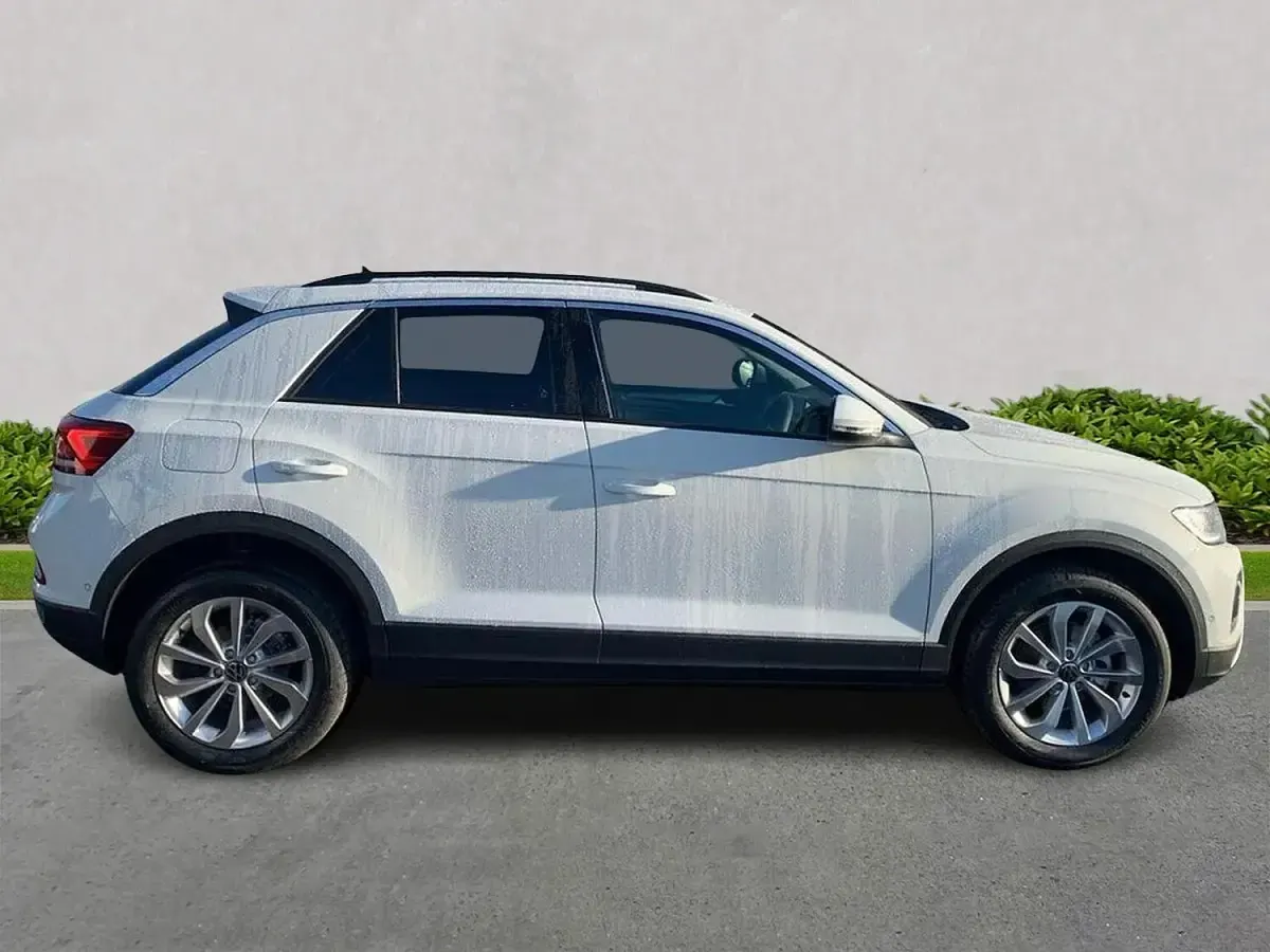 Used VW T-Roc Match 115 HP (84 kW) 2025 White SUV