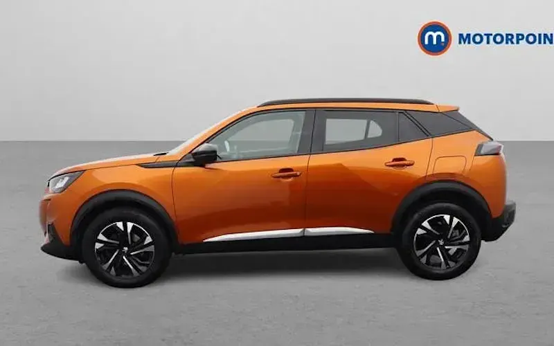Used Peugeot 2008 Allure+ 101 HP (74 kW) 2023 Orange SUV