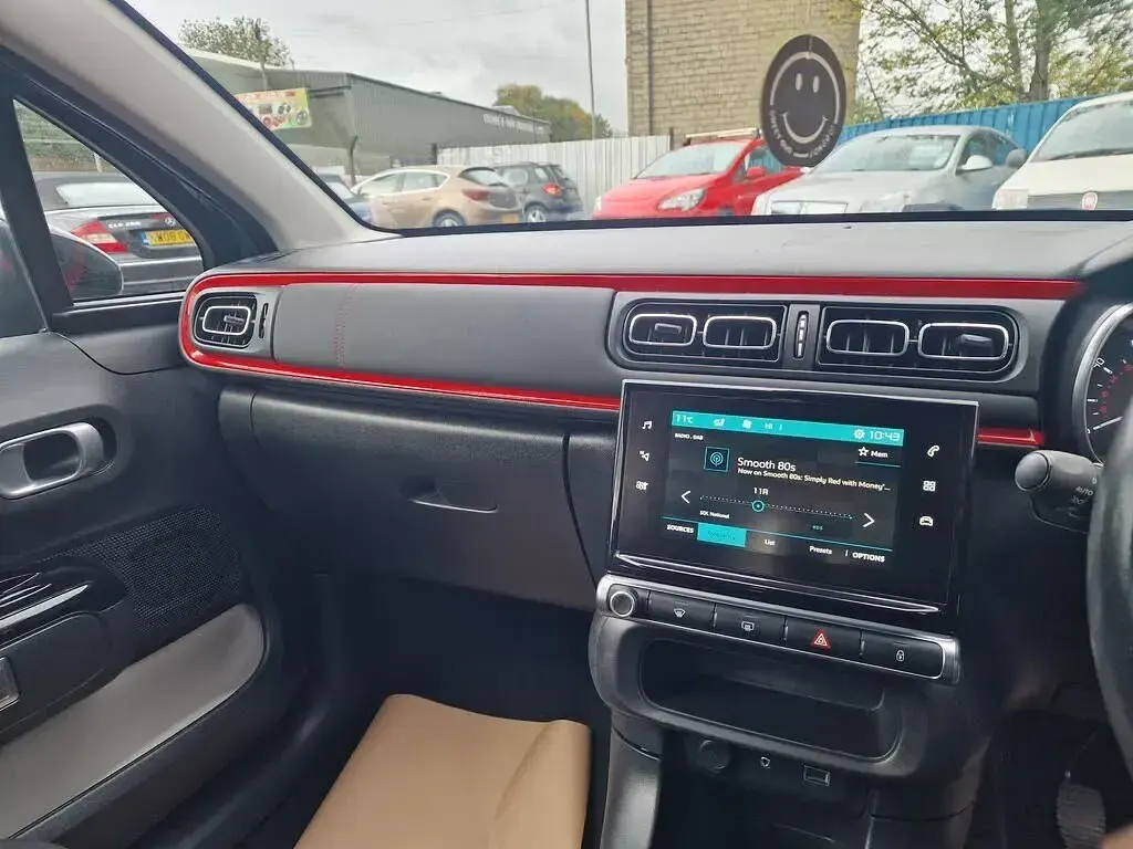 Usado Citroën C3 Flair 82 HP (60 kW) 2017 Cinzento Citadino